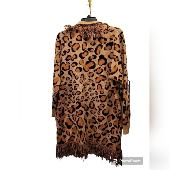 NWT Jodifl Med Cheetah print cardigan long oversized fringe - Picture 10 of 16